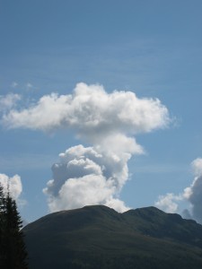greifenburg-d3-001 Mushroom cloud at 09:00