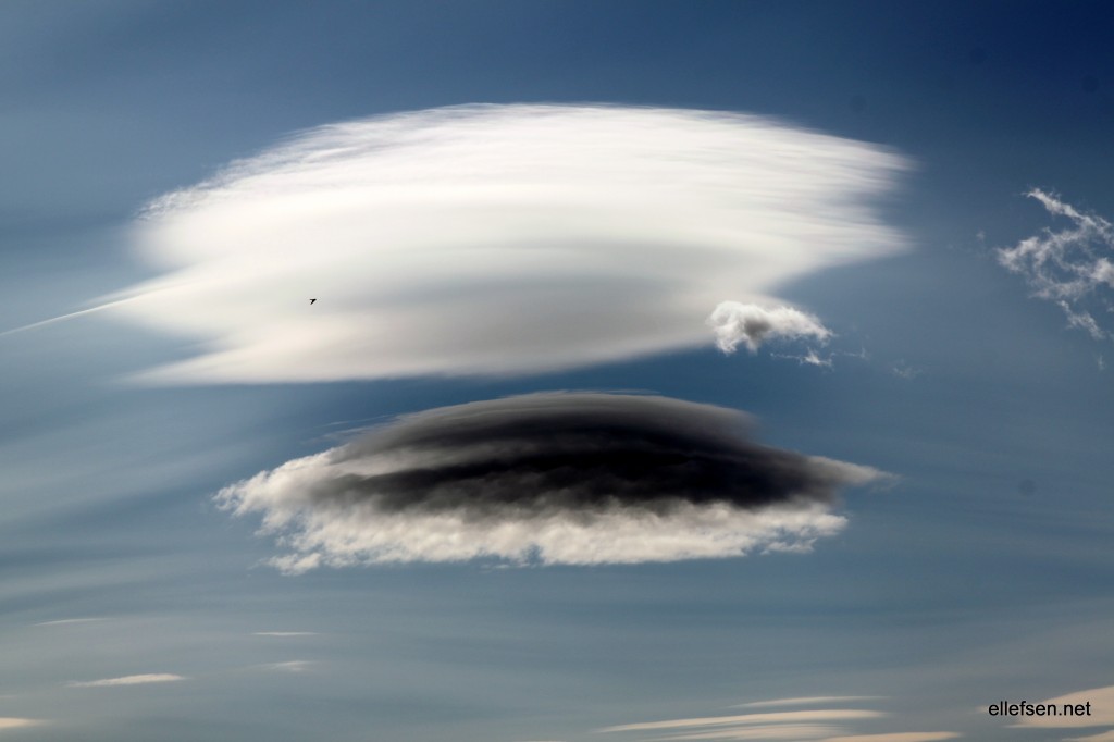 Lenticularis w/rotor cloud Norwegian Hanggliding